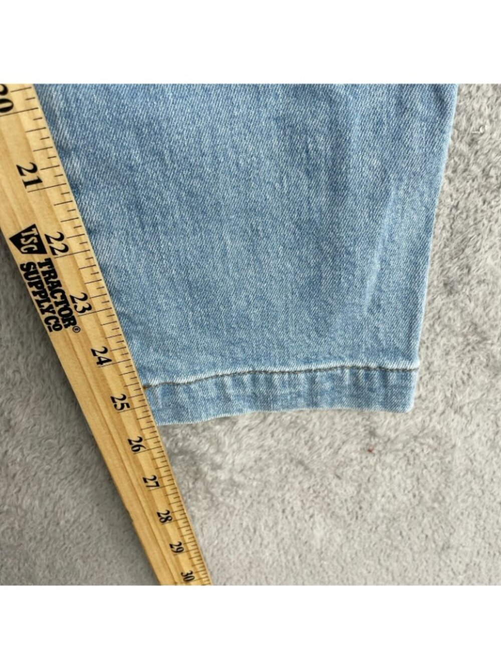 Madewell Women's 26 High-Rise Light Wash Jeans Tapered Leg P0290 - Picture 7 of 11